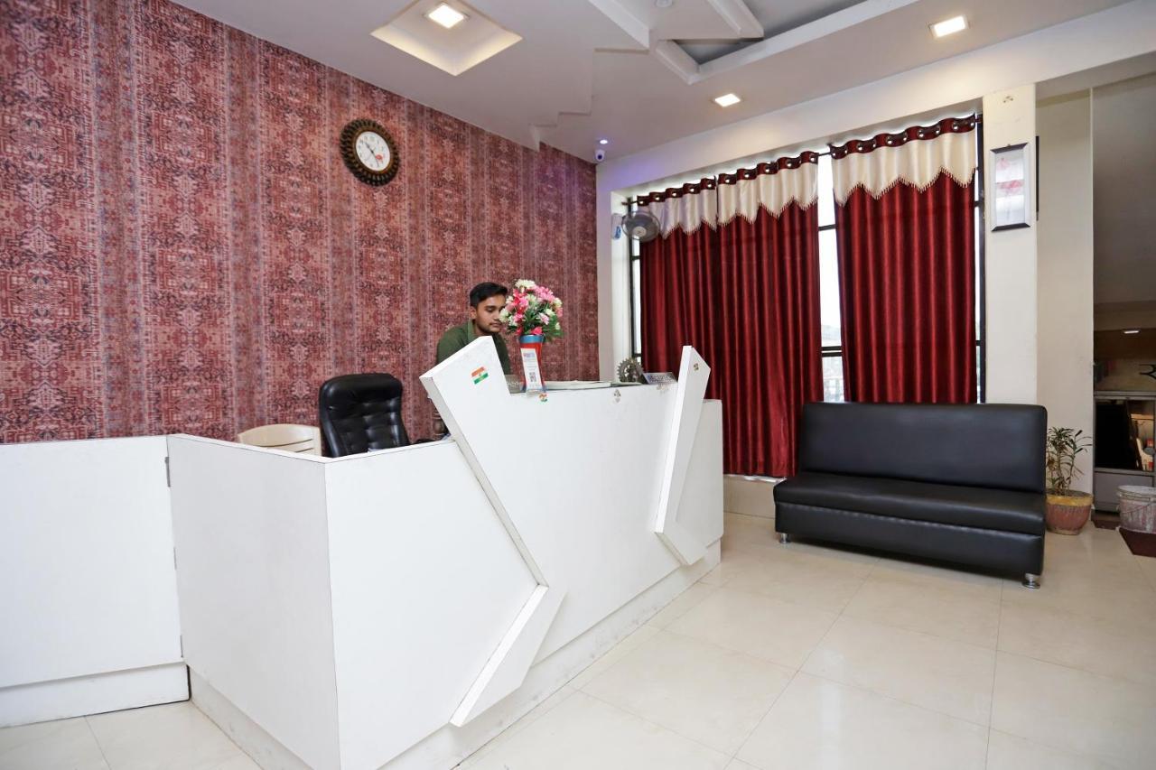 Spot On 39940 Shree Shine Hotel Satna Екстериор снимка